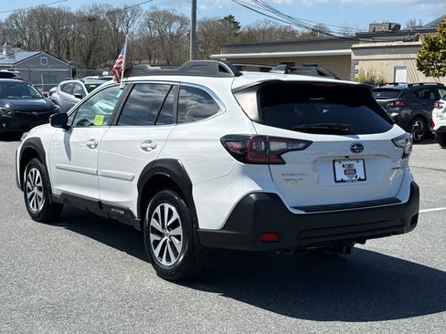 Certified 2023 Subaru Outback Premium AWD/4WD image 5