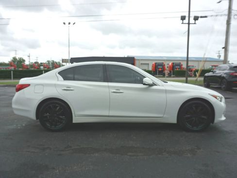 Used 2014 INFINITI Q50 AWD w/ Moonroof Package image 4