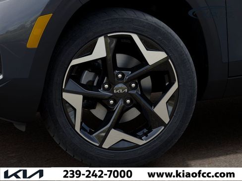 New 2026 Kia Seltos S FWD image 9