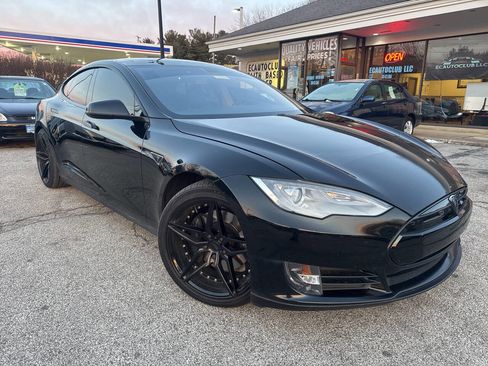 Used 2012 Tesla Model S Signature Performance image 2