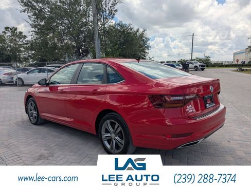 Used 2019 Volkswagen Jetta R-Line w/ R-Line Cold Weather Package image 5