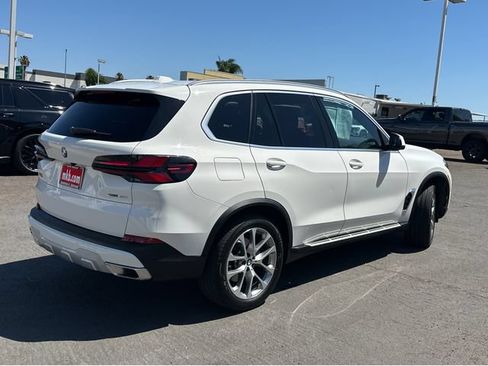 Used 2024 BMW X5 sDrive40i w/ Premium Package RWD image 11