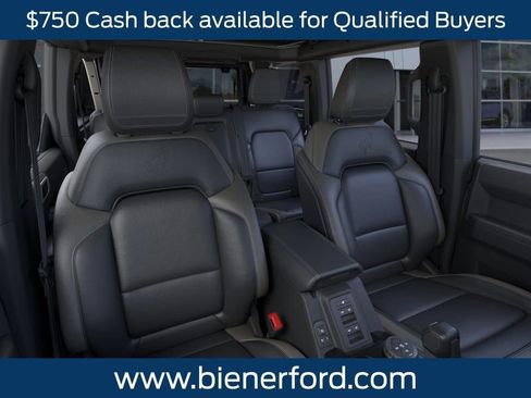 New 2026 Ford Bronco Outer Banks image 12