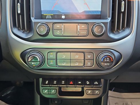 Used 2022 Chevrolet Colorado ZR2 image 29