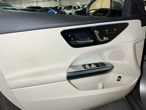 Used 2023 Mercedes-Benz C 300 C 300 image 21