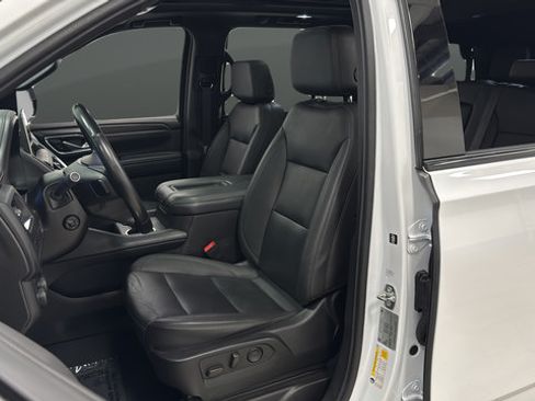 Used 2023 Chevrolet Tahoe Z71 w/ Luxury Package AWD/4WD image 9