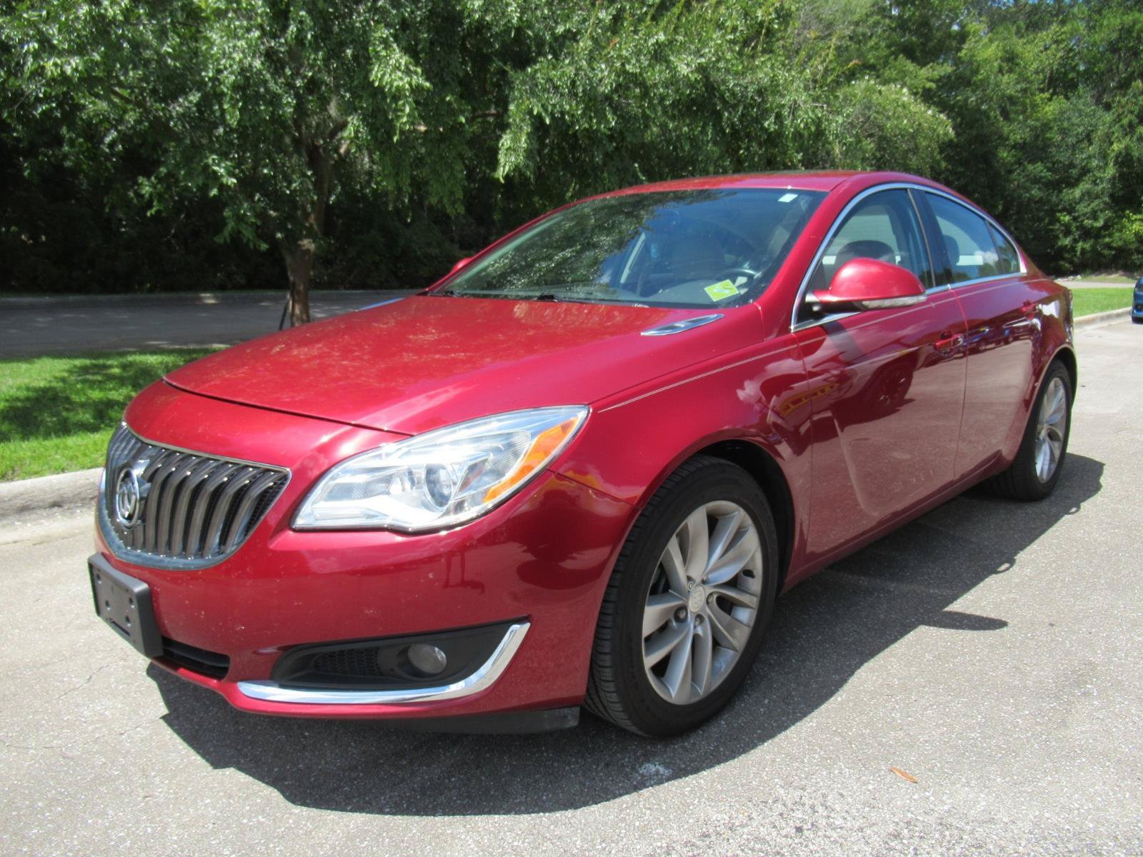 Used 2015 Buick Regal Premium w/ Experience Buick Package AWD/4WD image 2