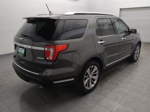 Used 2018 Ford Explorer Limited image 9