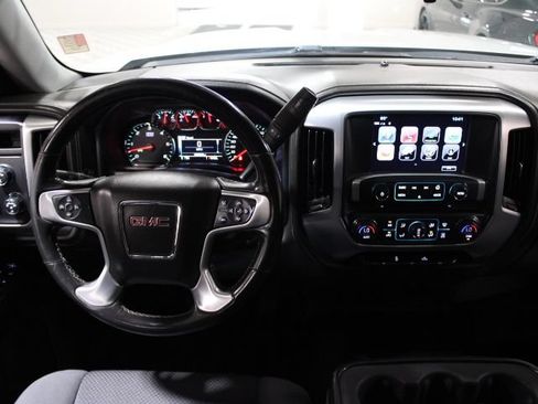 Used 2018 GMC Sierra 1500 SLE w/ SLE Value Package AWD/4WD image 27