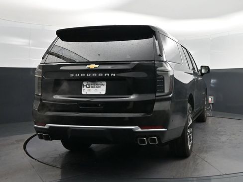 New 2026 Chevrolet Suburban High Country RWD image 7