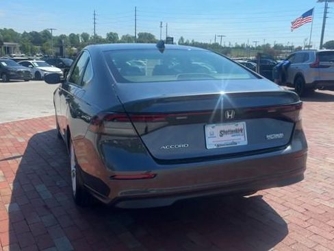 Certified 2023 Honda Accord LX image 9