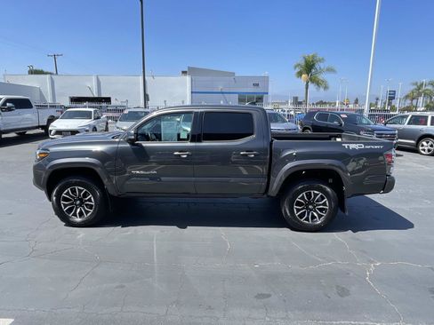 Used 2020 Toyota Tacoma TRD Sport w/ Technology Package RWD image 8