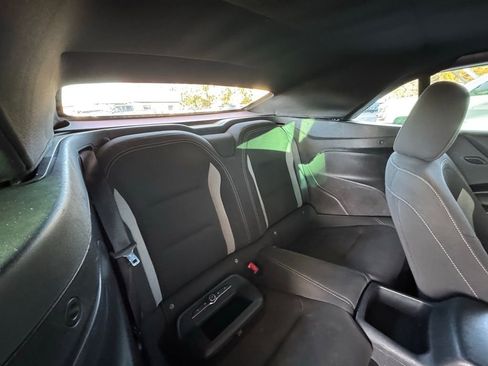 Used 2020 Chevrolet Camaro LT image 24