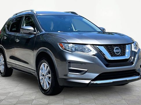 Used 2019 Nissan Rogue SV FWD image 3