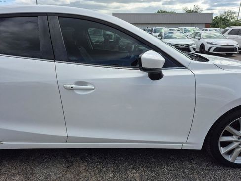 Used 2017 MAZDA MAZDA3 Touring FWD image 10