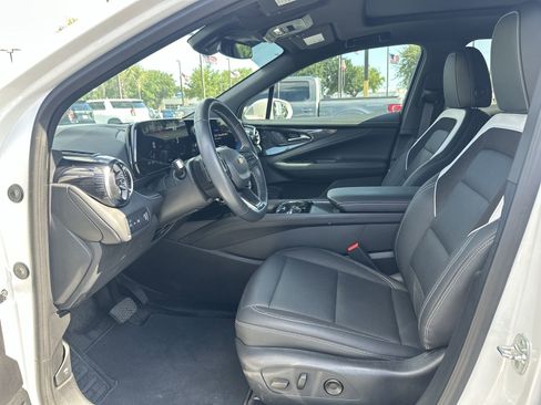 Used 2024 Chevrolet Blazer EV LT AWD/4WD image 16