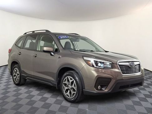 Used 2021 Subaru Forester Premium AWD/4WD image 1
