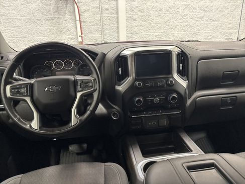 Used 2021 Chevrolet Silverado 1500 LT Trail Boss w/ Bed Protection Package image 12