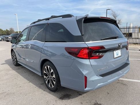New 2026 Honda Odyssey Elite image 4