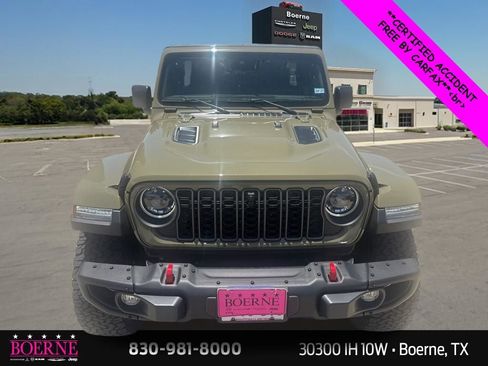 Used 2025 Jeep Wrangler Unlimited Rubicon AWD/4WD image 6