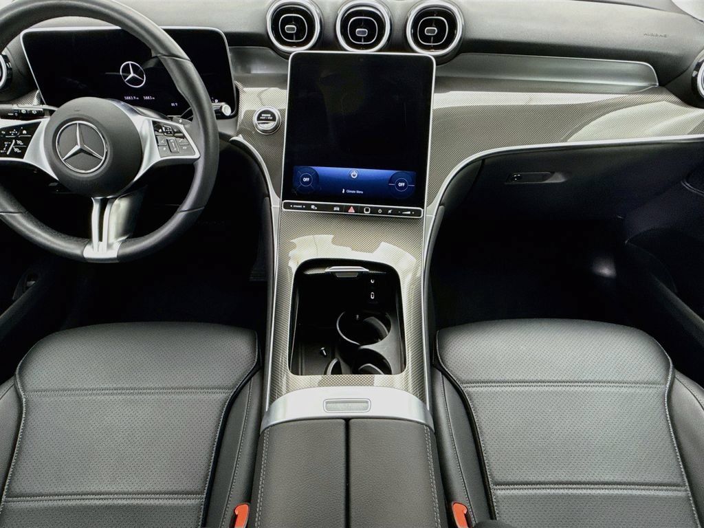 Used 2026 Mercedes-Benz GLC 300 image 13