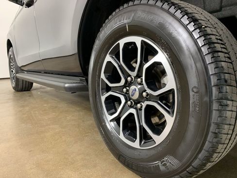 Used 2024 Ford Expedition XLT image 17