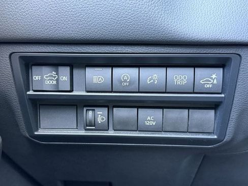 Used 2023 Toyota Tundra Limited w/ Power Package image 24