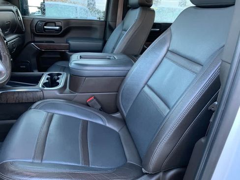 Used 2022 GMC Sierra 2500 Denali w/ Denali Ultimate Package AWD/4WD image 17