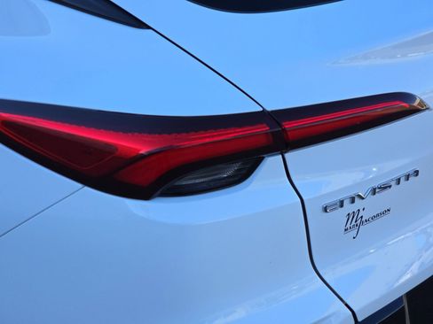 Used 2025 Buick Envista Sport Touring image 40