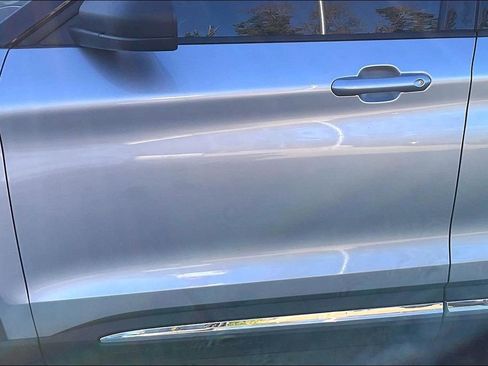 Used 2020 Ford Explorer XLT w/ Equipment Group 202A image 22