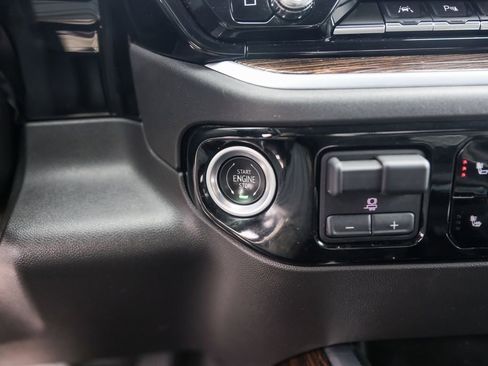 Used 2022 GMC Sierra 1500 Elevation w/ Elevation Premium Package image 21