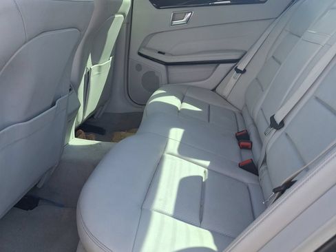 Used 2014 Mercedes-Benz E 350 4MATIC Sedan image 14
