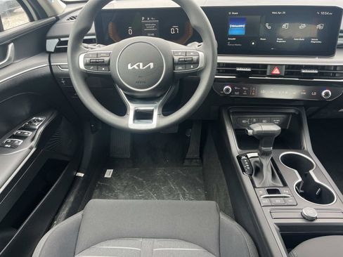New 2026 Kia K5 LXS FWD image 12