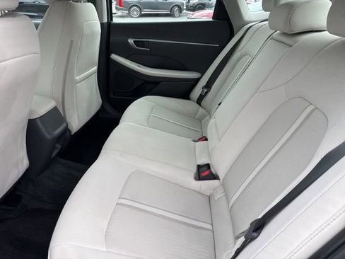 Used 2023 Hyundai Sonata SEL w/ Winter Weather Package image 17
