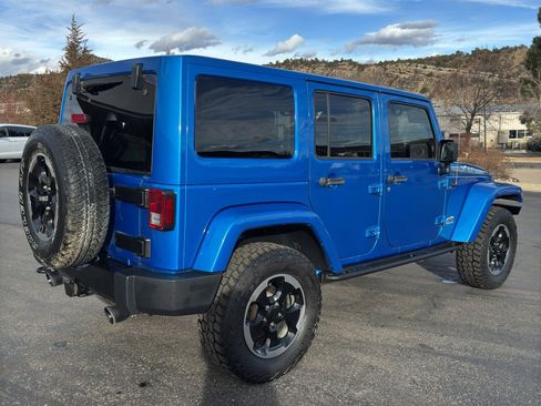 Used 2014 Jeep Wrangler Unlimited Sahara image 8