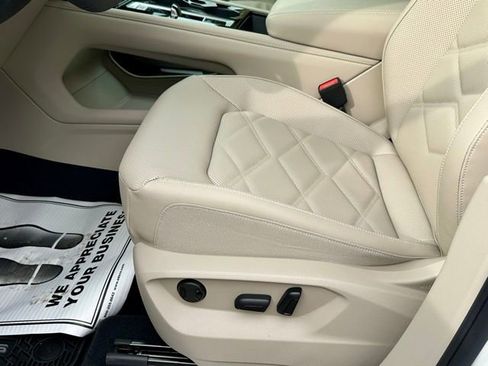 New 2026 Volkswagen Atlas SE image 14