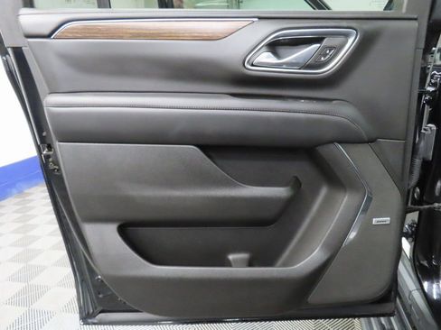 Used 2024 Chevrolet Suburban High Country image 58