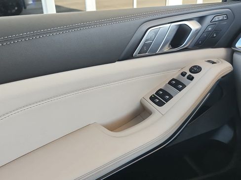 New 2027 BMW X7 xDrive40i w/ M Sport Package AWD/4WD image 25