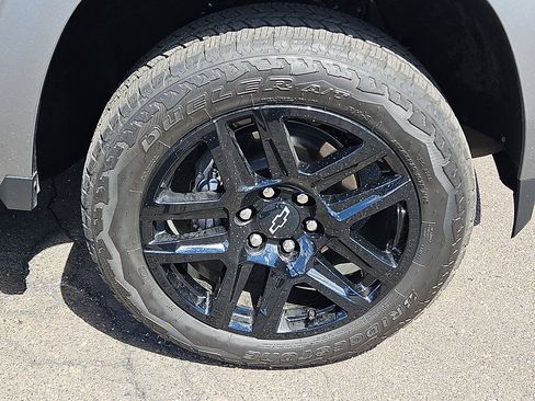 Used 2025 Chevrolet Colorado Z71 w/ Z71 Convenience Package 2 image 8