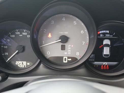 Certified 2022 Porsche Macan S image 20