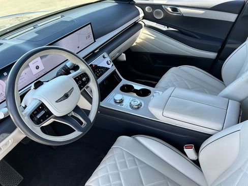 Used 2025 Genesis GV80 3.5T Prestige image 10