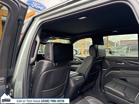 Used 2024 Cadillac Escalade Sport w/ LPO, ONYX Package image 9