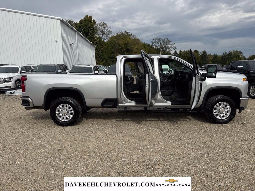 Used 2022 Chevrolet Silverado 3500 LT w/ Convenience Package AWD/4WD image 43