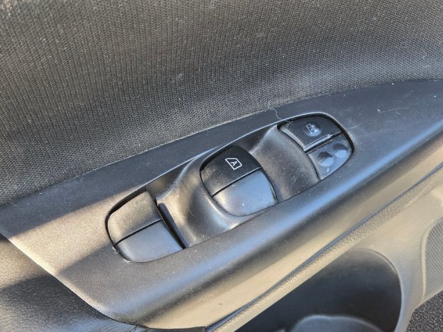 Used 2019 Nissan Sentra S FWD image 13