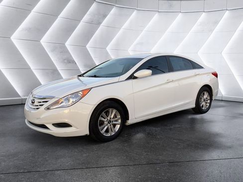Used 2013 Hyundai Sonata GLS image 3