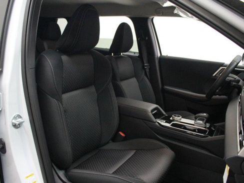 New 2026 Mitsubishi Outlander ES image 19