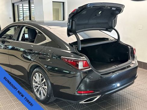 Used 2023 Lexus ES 350 w/ Accessory Package (Z2) FWD image 25