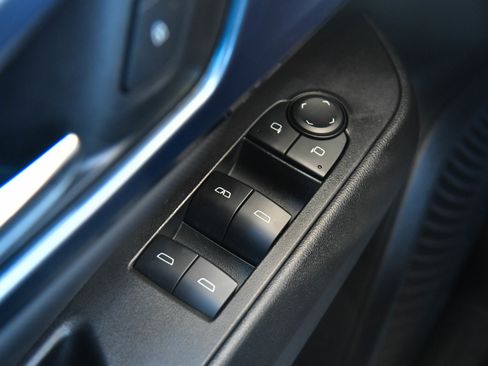 Used 2025 Chevrolet Equinox EV LT FWD image 41