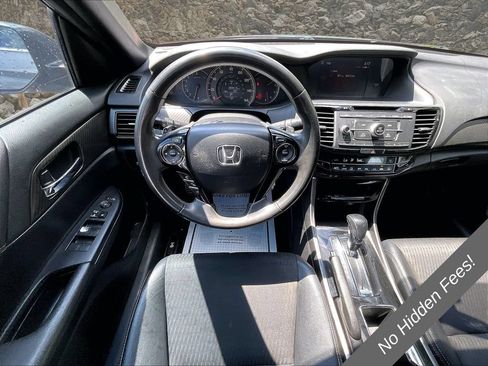 Used 2017 Honda Accord Sport image 5