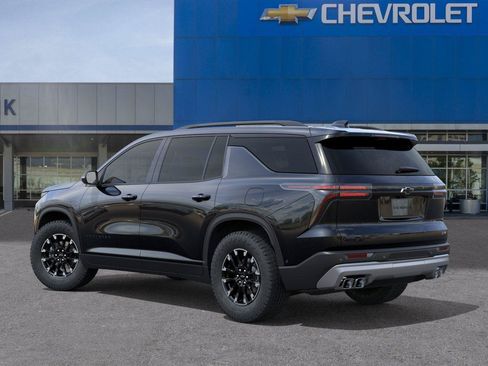 New 2026 Chevrolet Traverse Z71 w/ Enhanced Driving Package AWD/4WD image 3